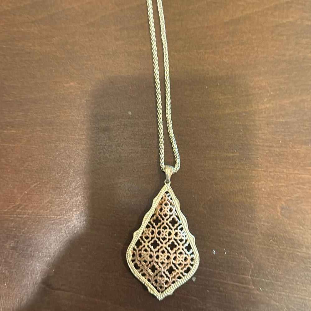 Kendra Scott long necklace with pendant